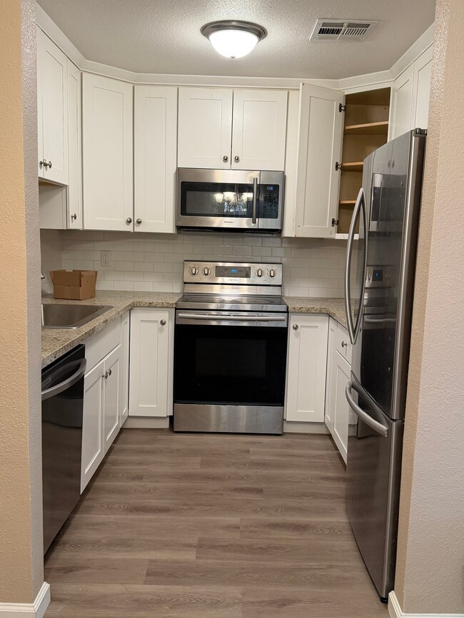 property at 3424 Vintage Dr