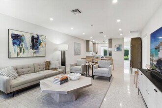 1004 Langer Way in Delray Beach, FL - Building Photo - Building Photo