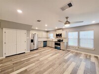 7204 Sandle St photo'