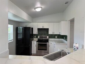 2723 Yacolt Ave in North Port, FL - Building Photo - Building Photo