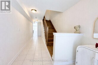 136 Credit Ln in Richmond Hill, ON - Building Photo - Building Photo