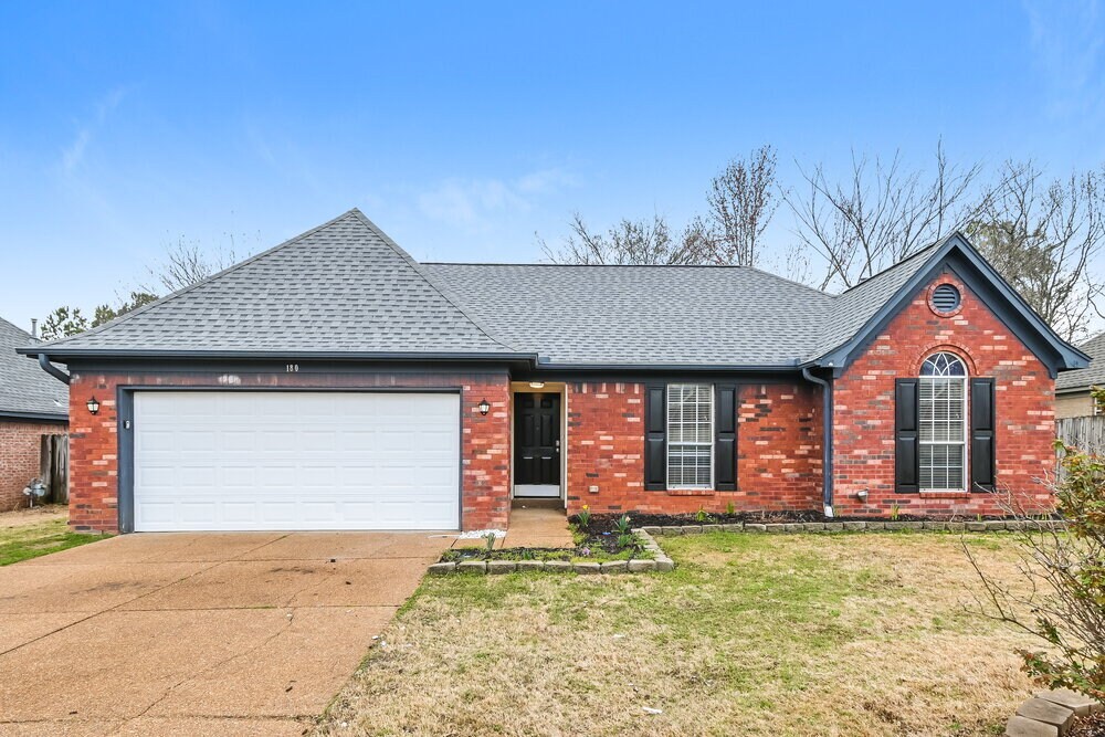180 Garden View Dr in Oakland, TN - Foto de edificio