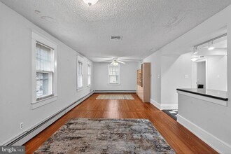 18 GROVE in Haddonfield, NJ - Building Photo - Building Photo