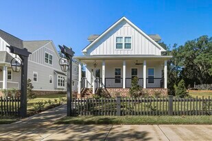 4056 Biltmore Ave in Tallahassee, FL - Building Photo