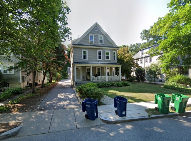 262 Lake Ave, Unit 3