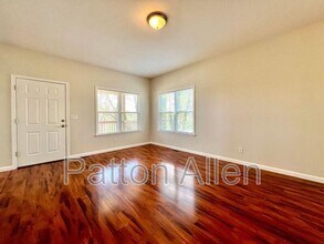 26 Merion Dr in Asheville, NC - Building Photo - Building Photo