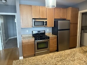 6414 Wise Ave, Unit 403 in St. Louis, MO - Building Photo - Building Photo