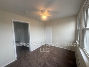 2914 Virginia Ave in Hurricane, WV - Building Photo - Building Photo