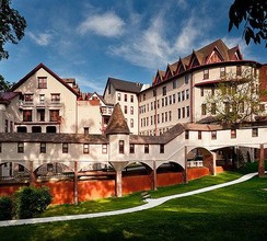 National Park Seminary Apartments in Silver Spring, MD - Foto de edificio - Building Photo