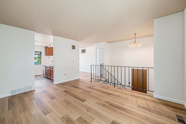 2808 W 99th Cir in Federal Heights, CO - Building Photo - Building Photo