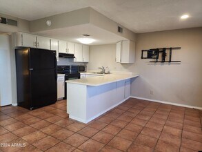 455 N Tegner St-Unit -2 in Wickenburg, AZ - Foto de edificio - Building Photo