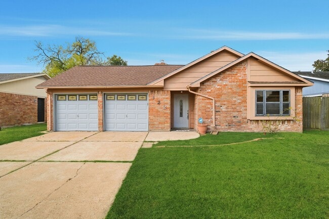 property at 122 White Cedar St