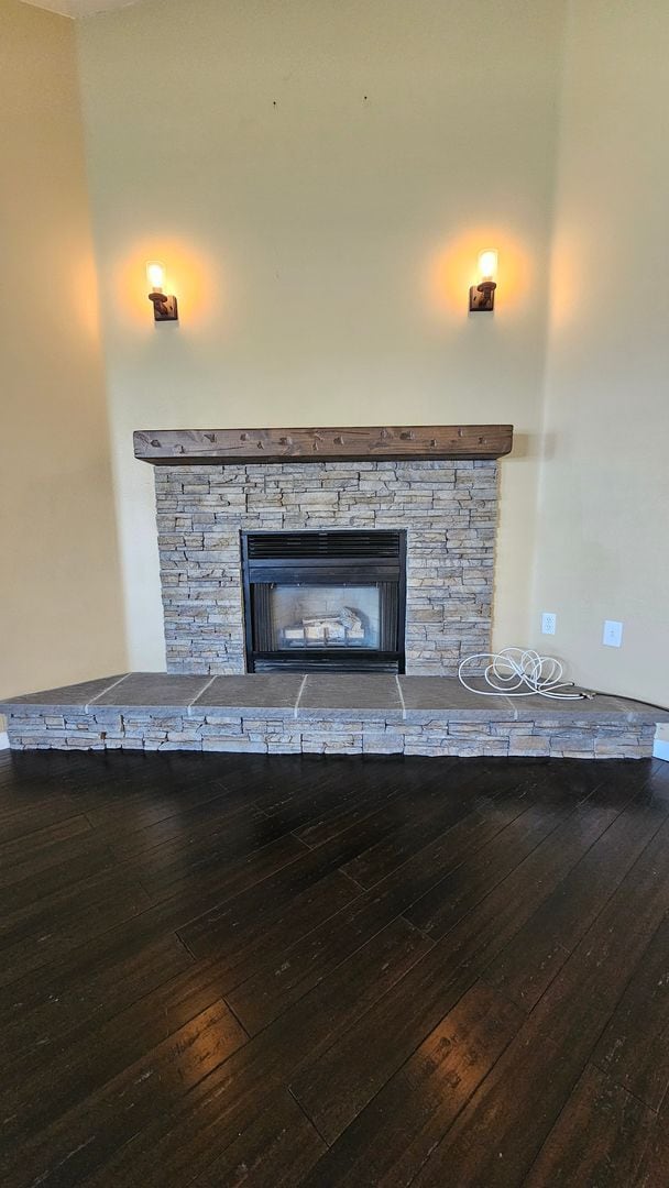 property at 204 Woodwinds Ct