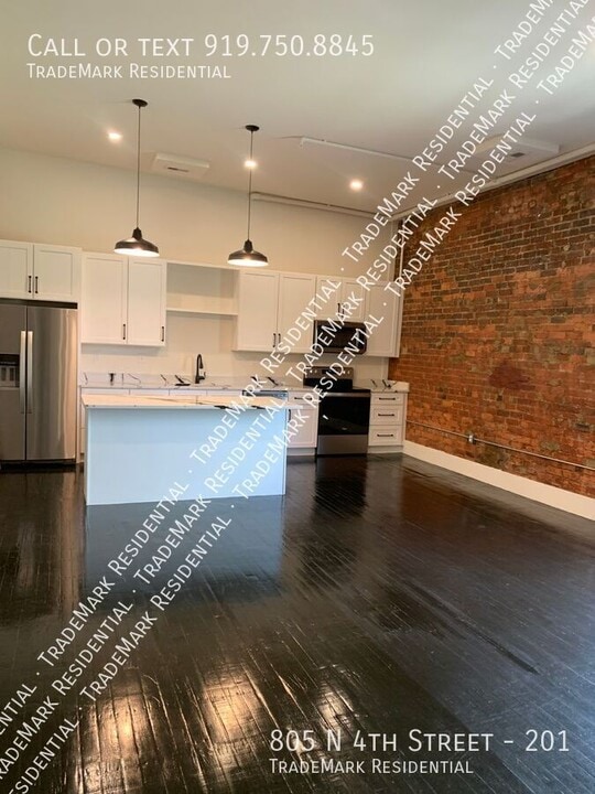805 N 4th St in Wilmington, NC - Building Photo