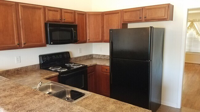 3938 Parkview Ct in Winston-Salem, NC - Building Photo - Building Photo