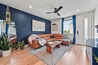 1140 Webberville Rd in Austin, TX - Building Photo - Building Photo
