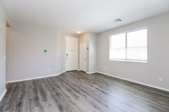 2174 W Gold Dust Ave in San Tan Valley, AZ - Building Photo - Building Photo