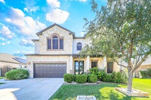 115 Coahuila Loop in Laredo, TX - Building Photo