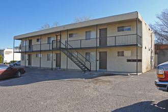 1604 Carlisle Blvd in Albuquerque, NM - Building Photo - Building Photo