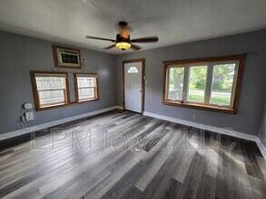 3215 Franklin St in Waterloo, IA - Building Photo - Building Photo