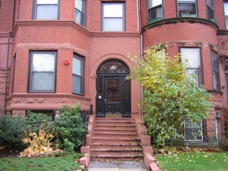 1060 Beacon St, Unit 2 in Brookline, MA - Foto de edificio