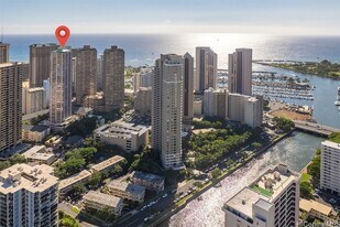 343 Hobron Ln, Unit 1-322 in Honolulu, HI - Building Photo