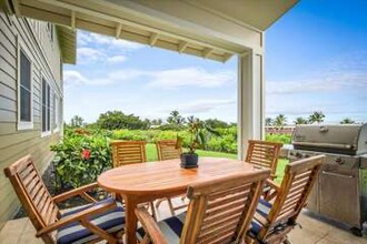 78-6833-6833 Ali‘i Dr in Kailua Kona, HI - Foto de edificio - Building Photo