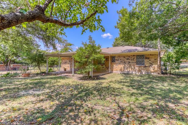 205 James St in Aledo, TX - Building Photo - Building Photo