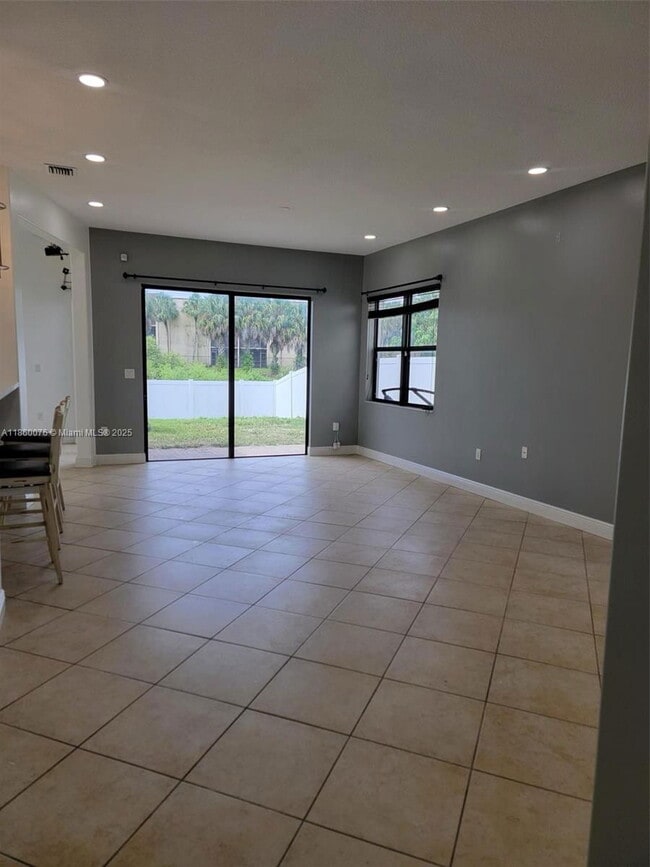 9136 SW 36th Mnr in Miramar, FL - Building Photo - Building Photo