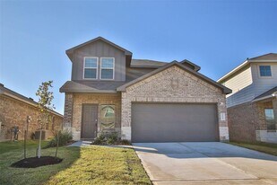 4023 Wyanngate Dr in Spring, TX - Building Photo