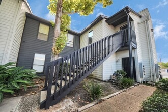 9009 Richmond Ave. in Houston, TX - Building Photo - Building Photo