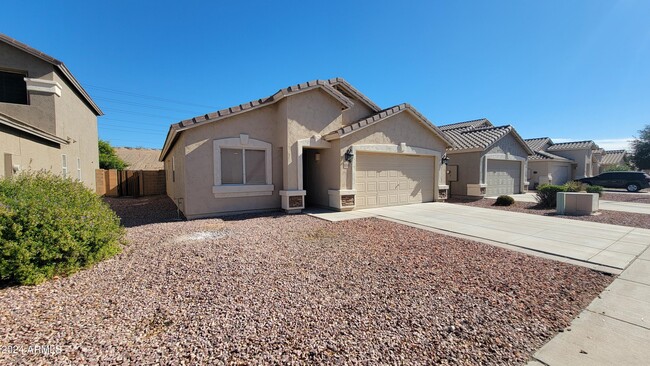 10201 N 115th Dr in Youngtown, AZ - Foto de edificio - Building Photo