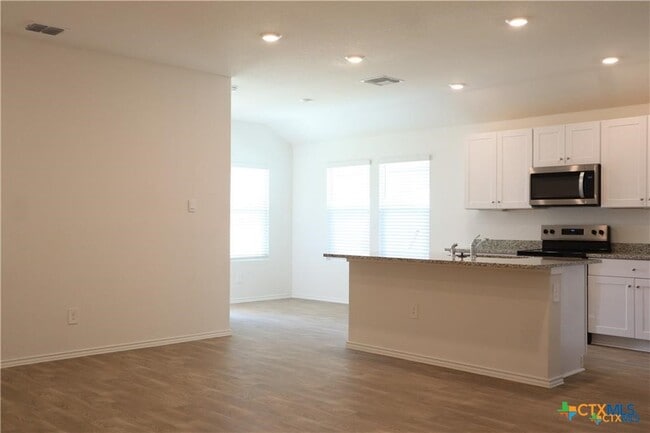 1056 Chachalaca Ct in Seguin, TX - Building Photo - Building Photo