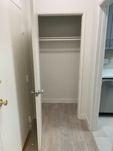 12840 Moorpark St in Los Angeles, CA - Building Photo - Building Photo
