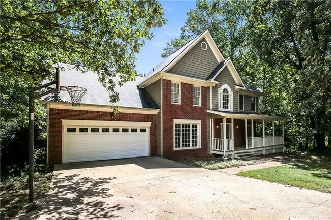 2550 Highland Pointe Dr in Cumming, GA - Building Photo - Building Photo