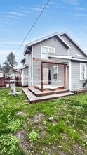 6147 NE 9th Ave in Portland, OR - Building Photo - Building Photo