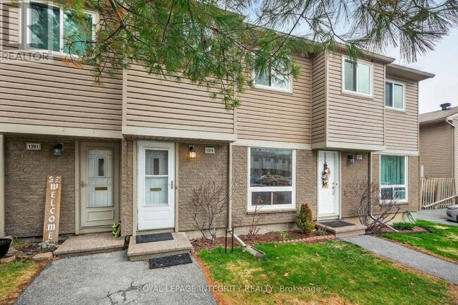 property at 1379 Perez Crescent