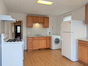 104 Conwell Ave, Unit 3 in Somerville, MA - Building Photo - Building Photo