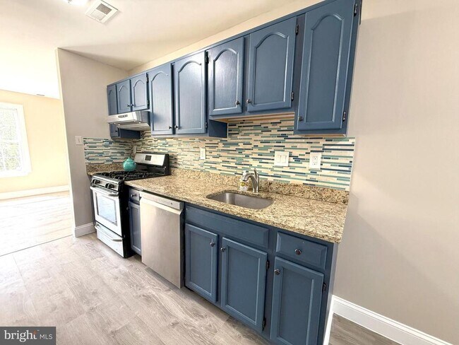 44 Pondview Ln in Sicklerville, NJ - Building Photo - Building Photo