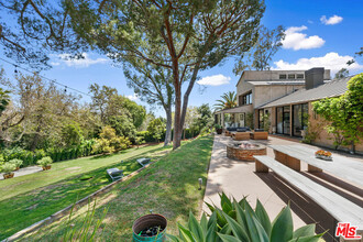 6424 Sycamore Meadows Dr in Malibu, CA - Building Photo - Building Photo