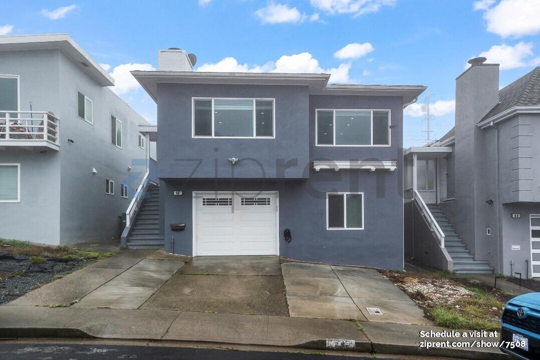48 Avalon Dr in Daly City, CA - Foto de edificio