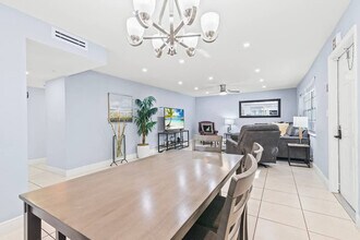 2424 NE 9th St in Fort Lauderdale, FL - Building Photo - Building Photo