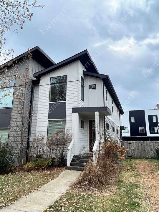 549B Moore Ave in Nashville, TN - Building Photo