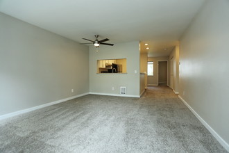 Madison Park Apartments in Bothell, WA - Building Photo - Interior Photo