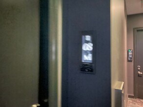 1211 Caroline St in Houston, TX - Building Photo - Building Photo