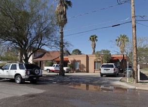 3105-3109 N Chapel in Tucson, AZ - Building Photo - Building Photo