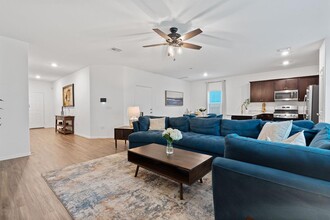 6016 Eden Dr in Austin, TX - Building Photo - Building Photo