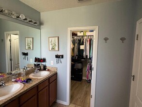 817 Ashentree Dr in Plant City, FL - Building Photo - Building Photo