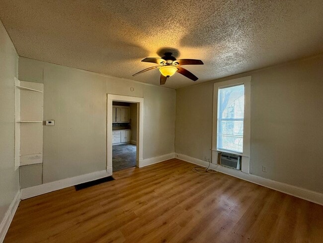 1445 S Hydraulic Ave in Wichita, KS - Building Photo - Building Photo