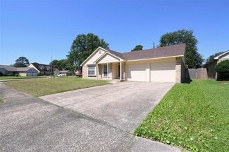 18811 Pine Trace Ct in Humble, TX - Building Photo - Building Photo
